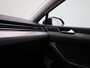Volkswagen Passat Variant 1.5 TSI Business 150 PK | Automaat | Navigatie | Climatronic | Apple Carplay | Adaptieve Cruise Control | Achteruitrijcamera | Parkeersensoren voor- en achter | Elektrische achterklep | Digitale cockpit | Lendensteun |