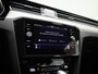 Volkswagen Passat Variant 1.5 TSI Business 150 PK | Automaat | Navigatie | Climatronic | Apple Carplay | Adaptieve Cruise Control | Achteruitrijcamera | Parkeersensoren voor- en achter | Elektrische achterklep | Digitale cockpit | Lendensteun |