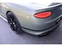Bentley Continental GTC 4.0 V8 | 22" SPEED DESIGN | ALPINE GREEN | NEW BENTLEY SERVICE | SPORTUITLAAT | NEKVERWARMING | STUURWIELVERWARMING | STOELKOELING/VERWARMING | STOELMASSAGE | BLACK SPECIFICATION | APPLE CARPLAY | DAB | WARMTEWEREND GLAS | KEYLESS ENTRY/START | ETC.