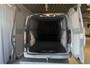 Ford E-Transit Custom 340 L2H1 Limited 65 kWh AGM Accu, Trekhaak, 17inch,Driver Assistance