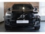 Volvo XC40 T2 Automaat R-Design Parkeer Camera| Park Assist voor en Achter| 19"Lichtmetalen Velgen| Verwarmbare Voorstoelen| Verwarmbaar Stuurwiel.