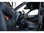 Volvo XC40 T2 Automaat R-Design Parkeer Camera| Park Assist voor en Achter| 19"Lichtmetalen Velgen| Verwarmbare Voorstoelen| Verwarmbaar Stuurwiel.