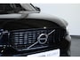 Volvo XC40 T2 Automaat R-Design Parkeer Camera| Park Assist voor en Achter| 19"Lichtmetalen Velgen| Verwarmbare Voorstoelen| Verwarmbaar Stuurwiel.