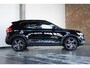 Volvo XC40 T2 Automaat R-Design Parkeer Camera| Park Assist voor en Achter| 19"Lichtmetalen Velgen| Verwarmbare Voorstoelen| Verwarmbaar Stuurwiel.