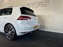 Volkswagen Golf 2.0 TSI GTI PARELMOER l PANO l DSG l 220PK l ACC l 19&#39;&#39; l