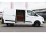 Ford Transit Custom 2.2 TDCI L1H1 Black & White Edition Cruise, Airco, Trekhaak, 100pk, 2 x Stoel, Voorruit verwarming, Uniek!