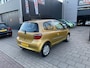 Toyota Yaris 1.0-16V VVT-i Sol 1e Eigenaar! Trekhaak NAP APK