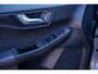 Ford Kuga 1.5 EcoBoost ST line Camera's Airco Stoelverw. Stuurwielbed. Navi