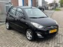 Hyundai i10 1.2 i-Catcher 86PK 4cilinder! 1e eigenaar NL AUTO NAP! Airco l PDC l LMV l MTF-stuur! DEALER OH l TOPSTAAT!