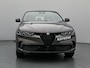 Alfa Romeo Tonale SUV Veloce Hybrid 280 pk Automaat | Navigatie | Panoramadak | Rondomzicht Camera | Lederen Bekleding | Voorstoelen Verwarmd | Verwarmd Lederen Sportstuur | Elektrische Achterklep met Sensor | Matrix LED Koplampen | Dodehoek Detectie | Adaptieve Cruise Control | 20" Lichtmetalen Velgen | Apple Carplay/Android Auto |