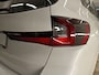 BMW iX1 xDrive30 (67 kWh) M-SPORT ** LED, BRUIN LEDER, PANORAMA, TREKH, ACC, H&K SOUND, 20-inch LMV ** 26k onder NP - EX BMW-AG ** ** INFORMEER OOK NAAR ONZE AANTREKKELIJKE FINANCIAL-LEASE TARIEVEN **