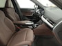 BMW iX1 xDrive30 (67 kWh) M-SPORT ** LED, BRUIN LEDER, PANORAMA, TREKH, ACC, H&K SOUND, 20-inch LMV ** 26k onder NP - EX BMW-AG ** ** INFORMEER OOK NAAR ONZE AANTREKKELIJKE FINANCIAL-LEASE TARIEVEN **