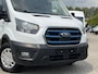 Ford E-Transit 350 L2H2 Trend 68 kWh 184pk | ZUID | Pro Power on board | Navigatie | Adaptieve Cruise |  Digitale binnenspiegel | Laadruimtebescherming | Reservewiel | H7 batterij | LED laadruimteverlichting