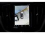 Volvo XC60 T6 350PK AUT8 Recharge AWD Plus Dark | 360 Graden Camera | Trekhaak | Parkeersensoren | Verwarmbare Voor- En Achterstoelen | Apple Carplay/Android Auto | Navigatiesysteem | Panorama Dak | Electronic Climate Control | Draadloze Telefoonlader | Rijstrooksensor Met Correctie | Verwarmbaar Stuurwiel | Keyless Entry