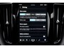 Volvo XC60 T6 350PK AUT8 Recharge AWD Plus Dark | 360 Graden Camera | Trekhaak | Parkeersensoren | Verwarmbare Voor- En Achterstoelen | Apple Carplay/Android Auto | Navigatiesysteem | Panorama Dak | Electronic Climate Control | Draadloze Telefoonlader | Rijstrooksensor Met Correctie | Verwarmbaar Stuurwiel | Keyless Entry