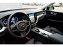 Volvo XC60 T6 350PK AUT8 Recharge AWD Plus Dark | 360 Graden Camera | Trekhaak | Parkeersensoren | Verwarmbare Voor- En Achterstoelen | Apple Carplay/Android Auto | Navigatiesysteem | Panorama Dak | Electronic Climate Control | Draadloze Telefoonlader | Rijstrooksensor Met Correctie | Verwarmbaar Stuurwiel | Keyless Entry