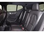 Volvo EX40 Single Motor Core 70 kWh - Parkeercamera achter - Parkeersensoren voor & achter - Luxe lederen bekleding - Cruise control - Zwart Dak - Apple Carplay - Elektr. inklapbare trekhaak - 21' LMV - Fiscale waarde € 48.800,-