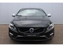 Volvo V60 T3 Automaat Nordic+ Sport | Navigatie| R-design| Standkachel| Stoeverwarming voor| Trekhaak| Bi-Xenon koplampen|