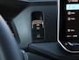 Volkswagen Crafter 2.0 TDI 177PK Automaat L3H3 Highline | 3,99% FL Actie | Nieuw Model | Airco | Cruise | PDC | ErgoComfort Stoel | Navigatie | Alarm | Achteruitrijcamera | Digital Cockpit |