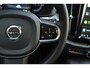 Volvo XC60 2.0 T6 Plug-in hybrid AWD Plus Dark Panoramadak | Verwarmbare voorstoelen + Stuurwiel | 360 Graden Parkeercamera | Google Infotainment