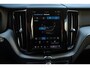 Volvo XC60 2.0 T6 Plug-in hybrid AWD Plus Dark Panoramadak | Verwarmbare voorstoelen + Stuurwiel | 360 Graden Parkeercamera | Google Infotainment