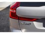 Volvo XC60 2.0 T6 Plug-in hybrid AWD Plus Dark Panoramadak | Verwarmbare voorstoelen + Stuurwiel | 360 Graden Parkeercamera | Google Infotainment
