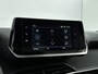 Peugeot e-2008 SUV Style 50 kWh 136 pk | ACCU 100% | Fase 3 | Navigatie | Camera | Led
