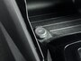 Peugeot e-2008 SUV Style 50 kWh 136 pk | ACCU 100% | Fase 3 | Navigatie | Camera | Led