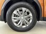 Peugeot e-2008 SUV Style 50 kWh 136 pk | ACCU 100% | Fase 3 | Navigatie | Camera | Led