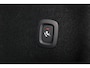 Volvo V60 B3 Essential Edition - IntelliSafe Assist & Surround - Parkeercamera achter - Verwarmde voorstoelen, stuur & achterbank - Parkeersensoren voor & achter - Draadloze tel. lader - Elektr. inklapbare trekhaak - 18' LMV