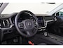 Volvo V60 B3 Essential Edition - IntelliSafe Assist & Surround - Parkeercamera achter - Verwarmde voorstoelen, stuur & achterbank - Parkeersensoren voor & achter - Draadloze tel. lader - Elektr. inklapbare trekhaak - 18' LMV