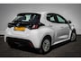 Toyota Yaris 1.5 Hybrid Aut. Active Navigatie/ Carplay/ Climate control/ Camera/ Adapt. cruise/ Armsteun