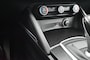 Alfa Romeo Stelvio 2.0 T AWD Super 200 PK Automaat.