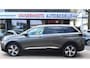 Peugeot 5008 130 Pk Benzine * AUTOMAAT * 7-Persoons * Hele Mooie Luxe * Distributieriem 2024 vervangen * Navigatie * 1/2 Leder Interieur * L.M. Velgen met Vierseizoenenbanden * Achteruitrij Parkeer Camera * Electr Bedienbare Achterklep * Keyless Entry & Start Button * Vingerhoets: Vierde Generatie Eersteklas Service !