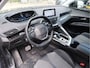 Peugeot 5008 130 Pk Benzine * AUTOMAAT * 7-Persoons * Hele Mooie Luxe * Distributieriem 2024 vervangen * Navigatie * 1/2 Leder Interieur * L.M. Velgen met Vierseizoenenbanden * Achteruitrij Parkeer Camera * Electr Bedienbare Achterklep * Keyless Entry & Start Button * Vingerhoets: Vierde Generatie Eersteklas Service !
