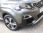 Peugeot 5008 130 Pk Benzine * AUTOMAAT * 7-Persoons * Hele Mooie Luxe * Distributieriem 2024 vervangen * Navigatie * 1/2 Leder Interieur * L.M. Velgen met Vierseizoenenbanden * Achteruitrij Parkeer Camera * Electr Bedienbare Achterklep * Keyless Entry & Start Button * Vingerhoets: Vierde Generatie Eersteklas Service !