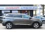 Peugeot 5008 130 Pk Benzine * AUTOMAAT * 7-Persoons * Hele Mooie Luxe * Distributieriem 2024 vervangen * Navigatie * 1/2 Leder Interieur * L.M. Velgen met Vierseizoenenbanden * Achteruitrij Parkeer Camera * Electr Bedienbare Achterklep * Keyless Entry & Start Button * Vingerhoets: Vierde Generatie Eersteklas Service !