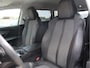 Peugeot 5008 130 Pk Benzine * AUTOMAAT * 7-Persoons * Hele Mooie Luxe * Distributieriem 2024 vervangen * Navigatie * 1/2 Leder Interieur * L.M. Velgen met Vierseizoenenbanden * Achteruitrij Parkeer Camera * Electr Bedienbare Achterklep * Keyless Entry & Start Button * Vingerhoets: Vierde Generatie Eersteklas Service !
