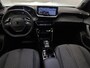 Peugeot 2008 SUV Allure Hybrid 136 pk Automaat | Navigatie | Achteruitrijcamera | Parkeersensoren Voor en Achter | LED Koplampen | Keyless Start | Lederen Stuurwiel | Dodehoek Detectie | Climate Control | Cruise Control | 17" Lichtmetalen Velgen | Apple Carplay/Android Auto |
