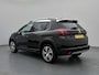 Peugeot 2008 SUV Crossway 110 pk Automaat | Navigatie | Panoramadak | Achteruitrijcamera | Parkeersensoren Achter | Alcantara Bekleding | Sportstoelen | LED Dagrijverlichting | Climate Control | Cruise Control | 17" Lichtmetalen Velgen | Apple Carplay/Android Auto |