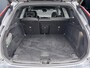 Volvo XC60 B4 R-Design | 19" | Adaptieve cruise | BLIS | Parkeercamera | Stoel/stuurverwarming | Elektr. verst. best. stoel | Keyles