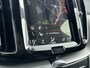Volvo XC60 B4 R-Design | 19" | Adaptieve cruise | BLIS | Parkeercamera | Stoel/stuurverwarming | Elektr. verst. best. stoel | Keyles