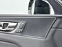Volvo XC60 B4 R-Design | 19" | Adaptieve cruise | BLIS | Parkeercamera | Stoel/stuurverwarming | Elektr. verst. best. stoel | Keyles
