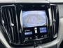 Volvo XC60 B4 R-Design | 19" | Adaptieve cruise | BLIS | Parkeercamera | Stoel/stuurverwarming | Elektr. verst. best. stoel | Keyles
