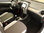 Toyota Aygo 1.0 VVT-i x-play - ORIGINEEL NEDERLANDSE AUTO - VOLLEDIG ONDERHOUDEN - AIRCO - ACHTERUITRIJCAMERA - ELEKTRISCHE RAMEN VOOR - MISTLAMPEN VOOR