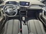 Peugeot 2008 1.2 Hybrid 136 Allure Automaat | Navigatie | Parkeersensoren Voor/Achter | Keyless Entry | Apple Carplay/Android Auto |
