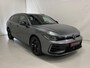 Volkswagen Passat Variant 1.5 eHybrid R-Line Edition 272pk DSG · Keyless · 360 Camera · Elek. Trekhaak · Elek.Achterklep · Apple/Android Car Play · 18'' Inch ·