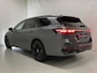 Volkswagen Passat Variant 1.5 eHybrid R-Line Edition 272pk DSG · Keyless · 360 Camera · Elek. Trekhaak · Elek.Achterklep · Apple/Android Car Play · 18'' Inch ·