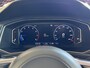 Volkswagen T-Roc 1.5 TSI Sport | Airco | Carplay | Camera | Parkeersensor voor/achter | Winter-pakket | LM velgen | ( Vestiging - Nieuwegein )