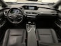 Lexus UX 250h Luxury Line | Leder | Stoelverwarming | Apple CarPlay / Android Auto |